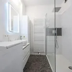 Lecomte - Chopin 166 Apartment *