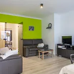 Lecomte - Chopin 166 Apartment
