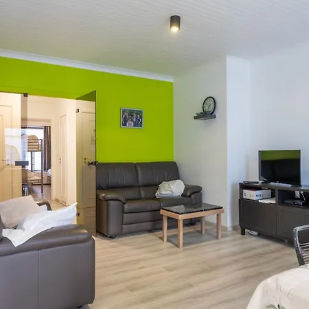 Lecomte - Chopin 166 Apartmán