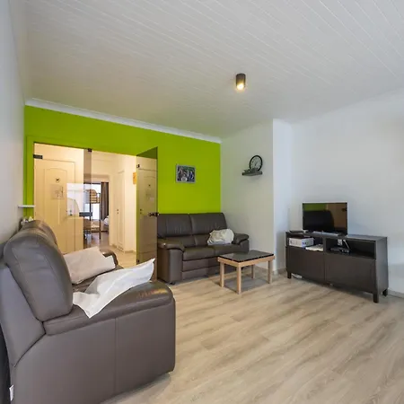 Lecomte - Chopin 166 Apartment